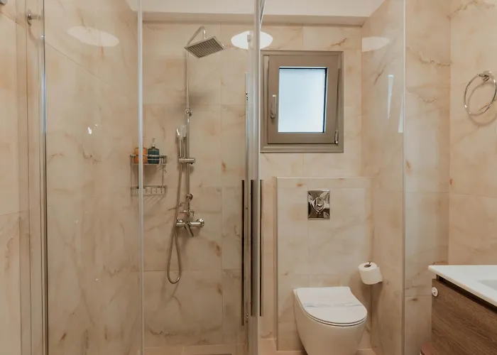 Dantis Place Alpha2 Apartament *